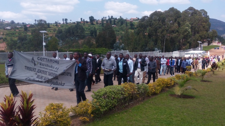 Abamotari bibumbiye muri Cottamohu i Murambi