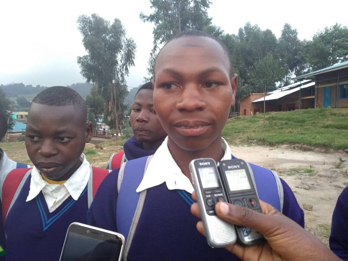 Umwe mu bana bagize Eco Clubs aganira n'itangazamakuru yavuze ko umuco wo kwita ku bidukikije bagiye kuwutoza n'abandi