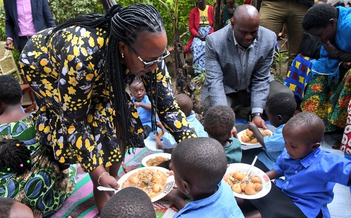 Minisitiri Ingabire yasuye, yahamagariye ababyeyi kugira uruhare rufatika mu bituma izo ngo zibasha kwita ku bana