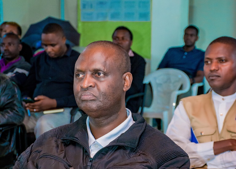 Lt Col (Rtd) Murengezi avuga ko hari abagabo bagira abagore benshi ntibite ku bana babyara