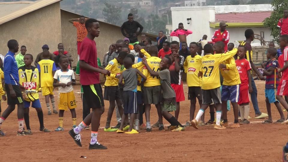 Ingeri zose z'abana zemerewe kwitabira 