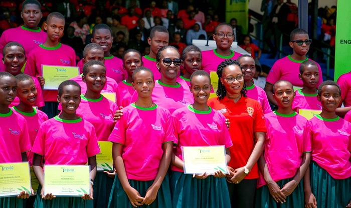 Muri uyu mwaka abana 198 bitwaye neza bahawe ibihembo