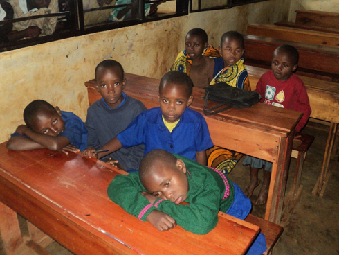 Abana benshi bahungabanye.