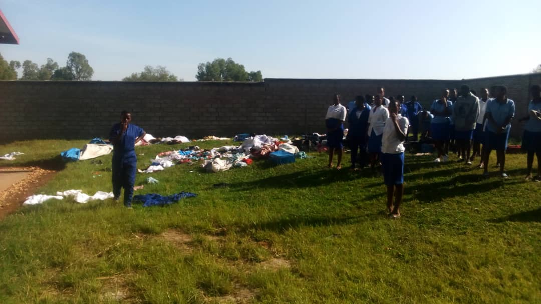 Abana bashoboye gukuramo ibintu bike cyane