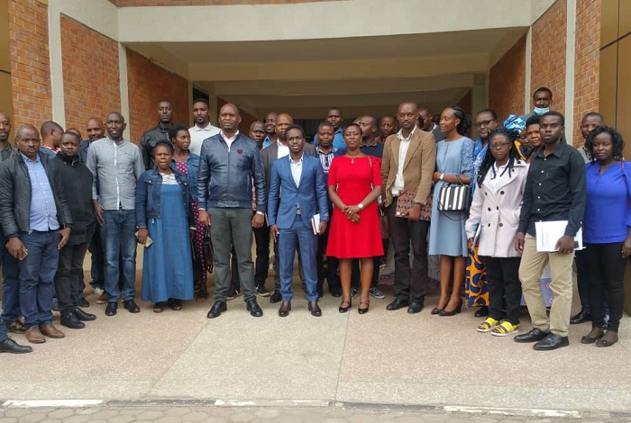 Abafite mu nshingano zabo gahunda zo kubungabunga ibidukikije bo mu Karere ka Nyabihu babasobanuriye imiterere y'uyu mushinga