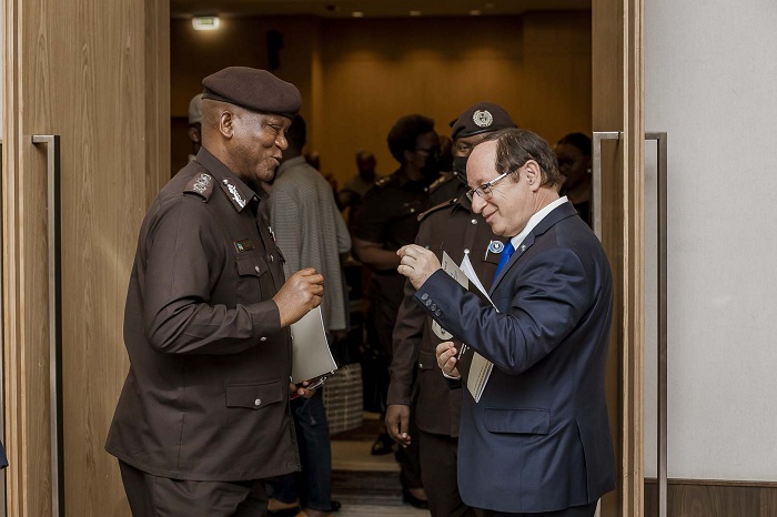 CG Juvenal Marizamunda aganira na Ambasaderi wa Israel mu Rwanda