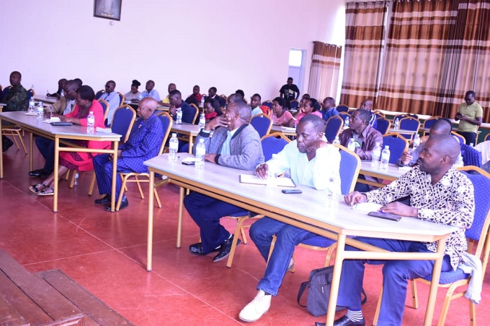 Batojwe kubwirana uko biyumva nk'uburyo bwifashishwa muri Ndi Umunyarwanda, na bo bazabitoze bagenzi babo