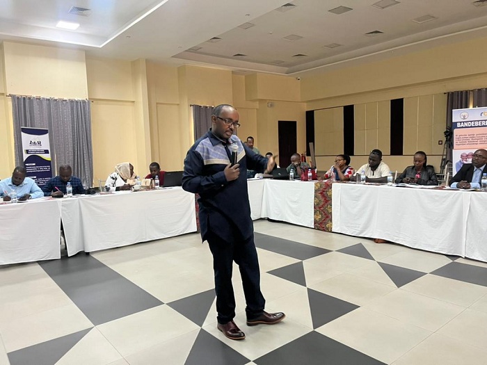 Rutayisire Fidel avuga ko gahunda ya Bandebereho yahinduye imyumvire y'abagabo batari bacye ku buryo bafatagamo abagore babo