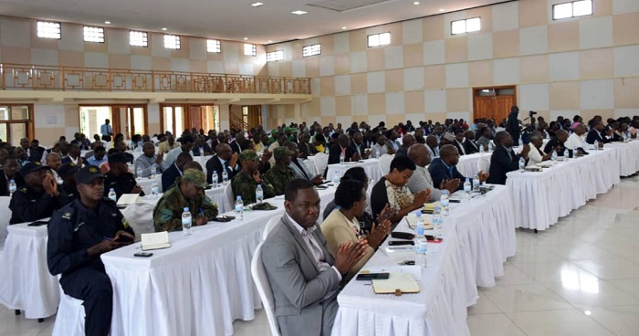 Abayobozi mu nzego bwite za Leta, Abikorera, abanyamadini n'inzego zishinzwe umutekano bitabiriye ibyo biganiro