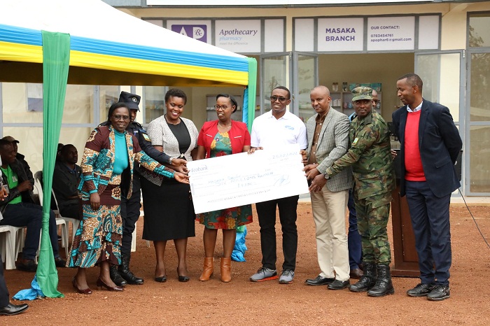 Abatishoboye 2300 bishyuriwe mituweli