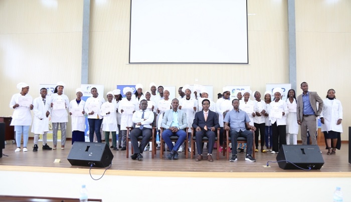 Abasore n'inkumi 67 ni bo barangije amasomo y'imyuga y'igihe gito 