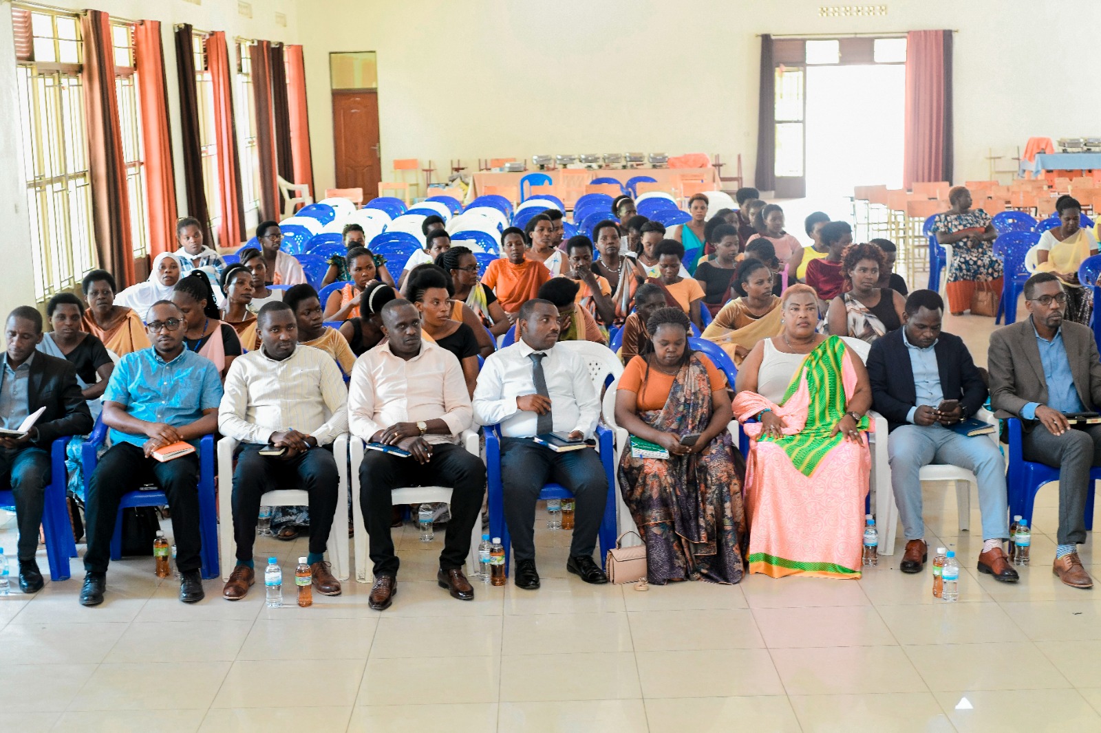 Abanyamabanga Nshingwabikorwa b'Imirenge bafatanya n'abaturage bayobora kwita ku mirire y'abana