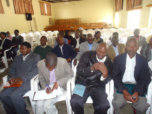 Abanyamadini biyemeje gufasha akarere ka Muhanga kwikura mu turere dukennye.