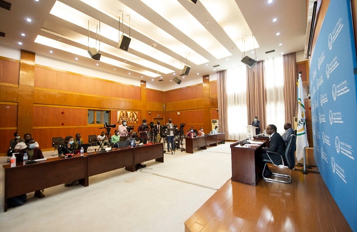 Abayobozi bombi baganira n'abanyamakuru