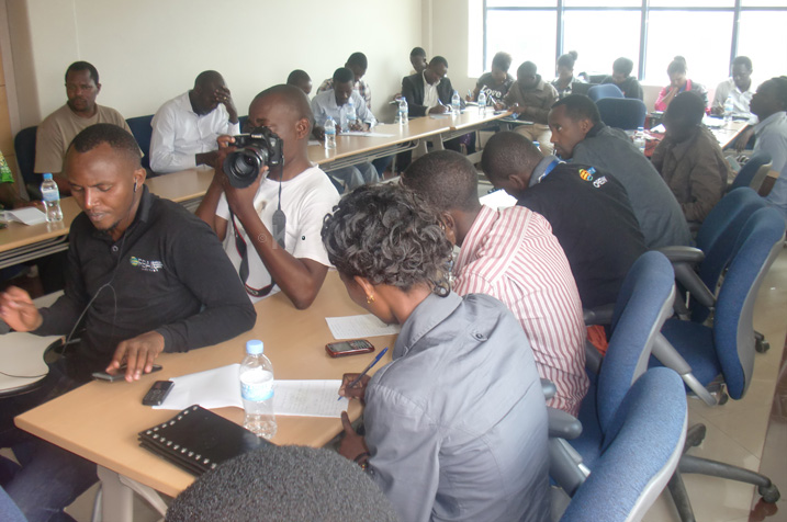 Abanyamakuru bitabiriye ikiganiro ku matora