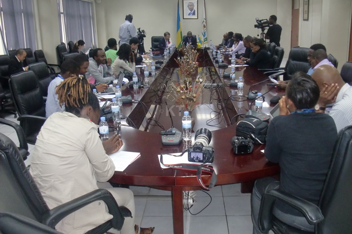 Abanyamakuru batandukanye bakurikiranye iki gikorwa.