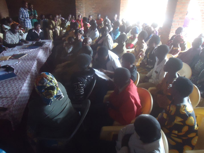 Abanyamuryango ba koperative Abakundana ntibakozwa ibyo kuyisesa abayihombeje batagaragaye.