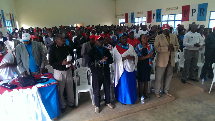 Abanyamuryango ba FPR Inkotanyi bishimiye ibyo bagezeho bafata n