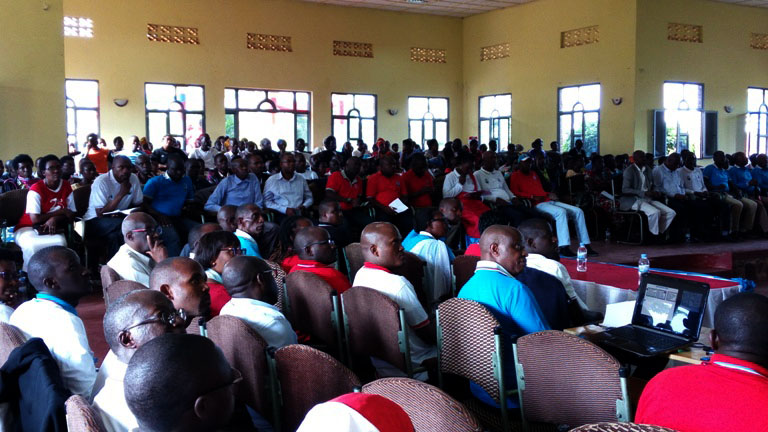 Abanyamuryango ba RPF b'i Huye mu nteko rusange