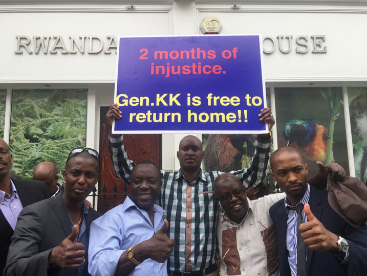 Abanyarwanda bo mu Bwongereza kimwe n'ab'imbere mu gihugu bishimiye irekurwa rya Brig Gen Karenzi.