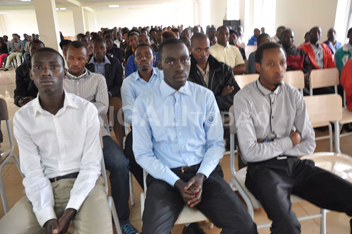 Abanyeshuri biga mu ishuri rikuru rya Rukara bavuga ko bazigisha abanyeshuri ububi bwa Jenoside n
