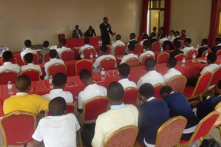 Abanyeshuri bitabiriye amarushanwa.