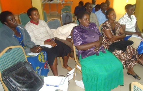 Aba banyeshuri bavuga ko kwigishwa n'umwarimu w'amarenga ntaho bitandukaniye n'abasanzwe.