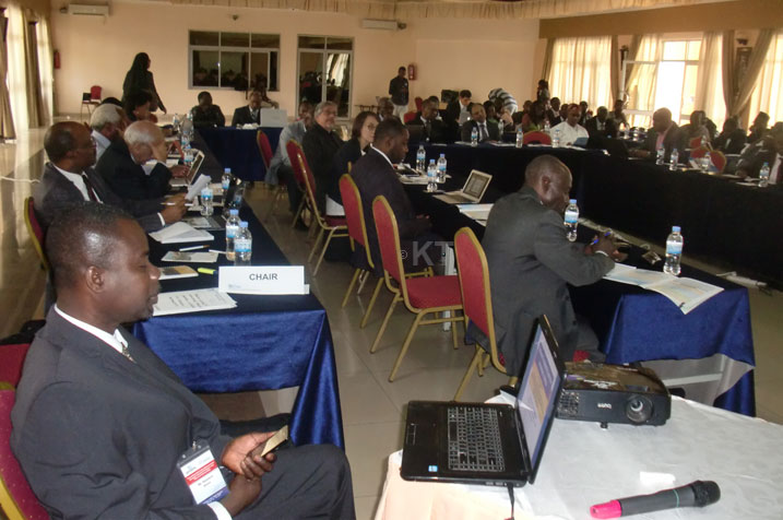 Abarangiza kaminuza ngo bagomba kuba bafite ubumenyi butanga akazi.