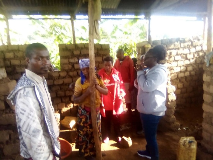 Kankera avuga ko iyi nzu yiyemeje kuyijyamo ituzuye kubera kubura uko agira