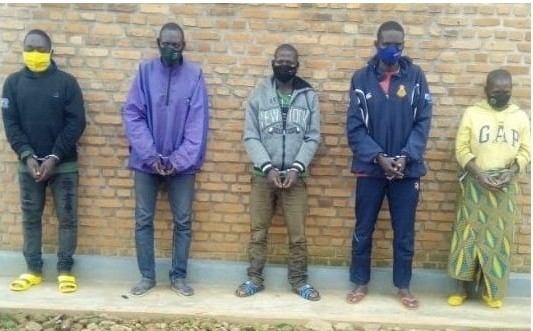 Bafashwe binjiza kanyanga mu Rwanda