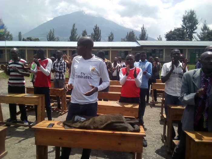 Biyemeje kureka uburembesti bagashaka indi mirimo yabateza imbere