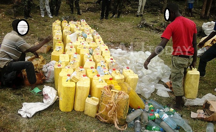 Mu biyobyebwenge abarembetsi bajya kuvana muri Uganda harimo kanyanga