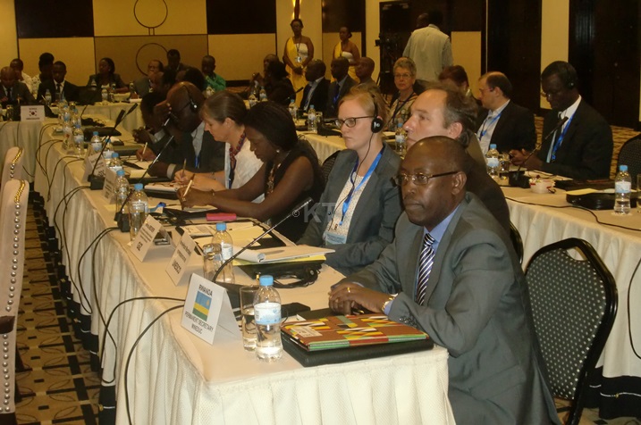 Abari mu nama bifuza ko ubumenyi bw