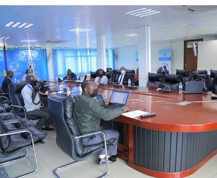 Bakurikiye umuhango mu buryo bw'ikoranabuhanga