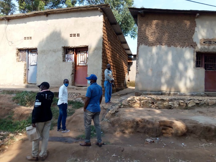 Abaturage bishoboye begeranya ibyo bashyira abarwayi baryaga bavuye gukora buri munsi