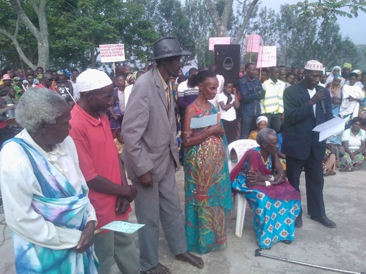 Abatanze ibitekerezo bashimye uko umushinga uteye.