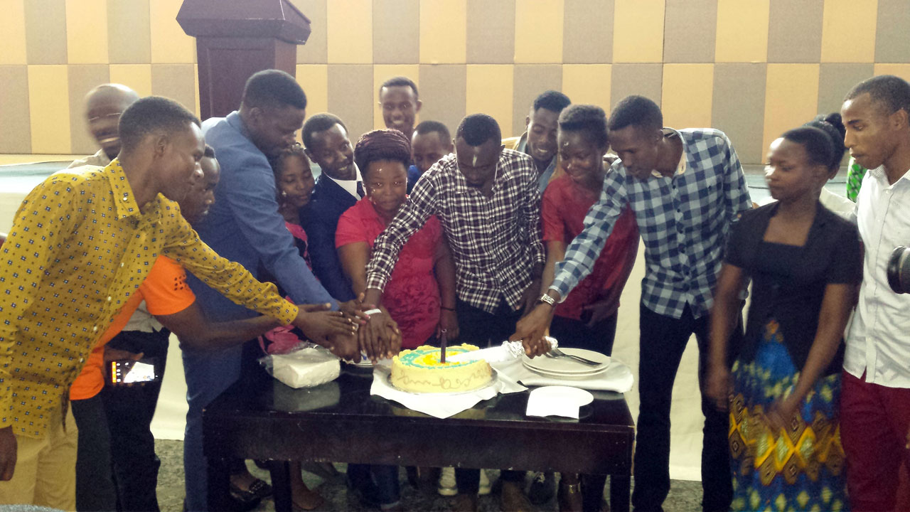 Muri ibi birori bifurije abana batazi igihe bavukiye ndetse n'abatishoboye, isabukuru yabo y'amavuko 