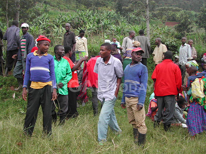 Abaturage bakerekwa amatungo bahise bivumbura bavuga ko badashobora kuyemera.