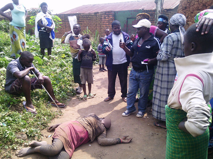 Abaturage bari baguye mu kantu.