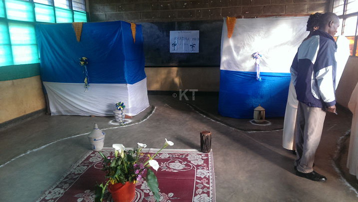 Abaturage bitoreraga mu bwisanzure.