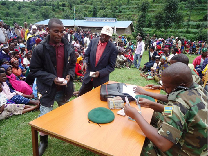 Abaturage bishyuwe umwenda bari bafitiwe wari umaze hafi umwaka n