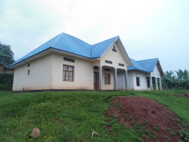 Abaturage na bo baragenda bitabira gutura neza.