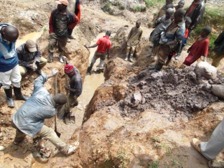 Abaturage bacukura uko bishakiye ndetse ugasanga hajyamo n
