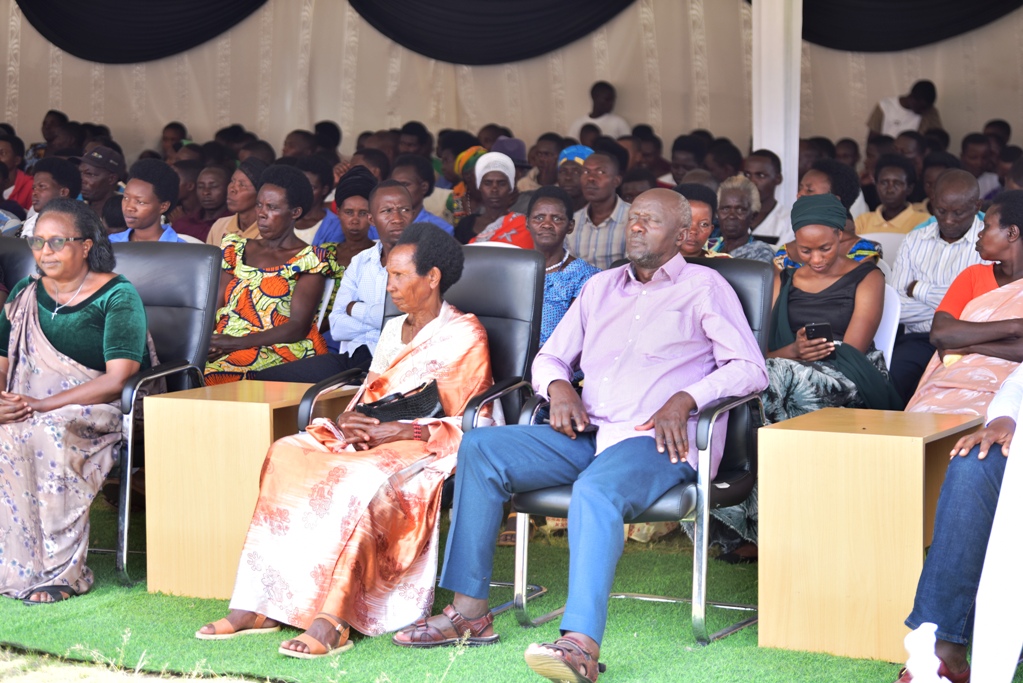 Abaturage basabwe kuzitabira gahunda ziteganyijwe muri uku kwezi