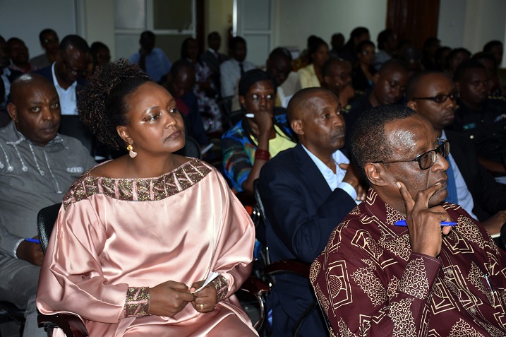 Abaturutse mu nzego zitandukanye na bo bakurikiye icyo kiganiro