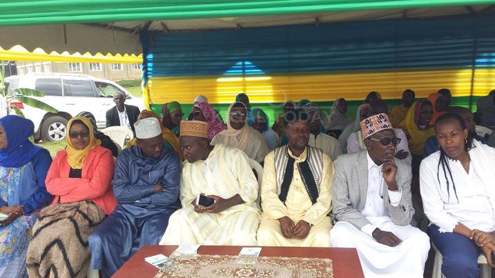 Abakoze umutambagiro mutagatifu i Maka muri 2011,bahise bakora ihuriro rifasha abaturage