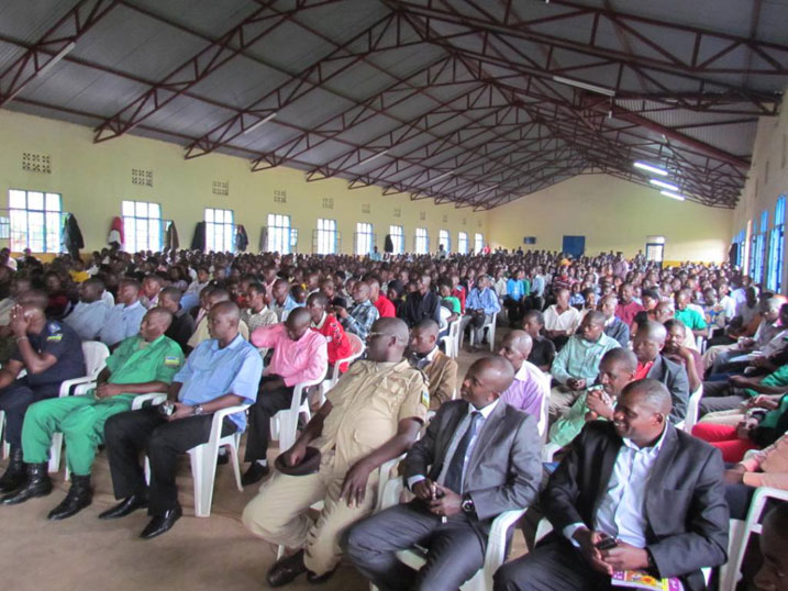 Abayobozi bitabiriye umwiherero.