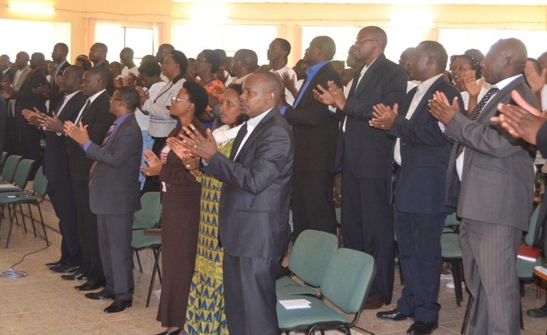 Abayobozi b'uturere bungirije bashinzwe ubukungu n'iterambere basabwe gushyiraho gahunda yo kuremera urubyiruko.