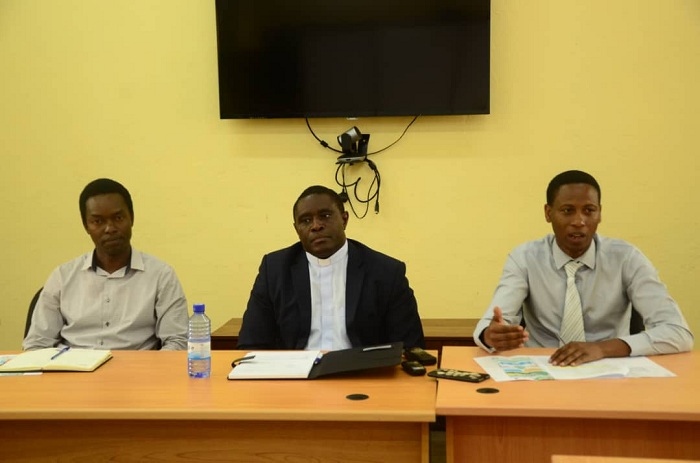 Abayobozi banyuranye basobanuye uburyo ayo mahugurwa ateguyemo