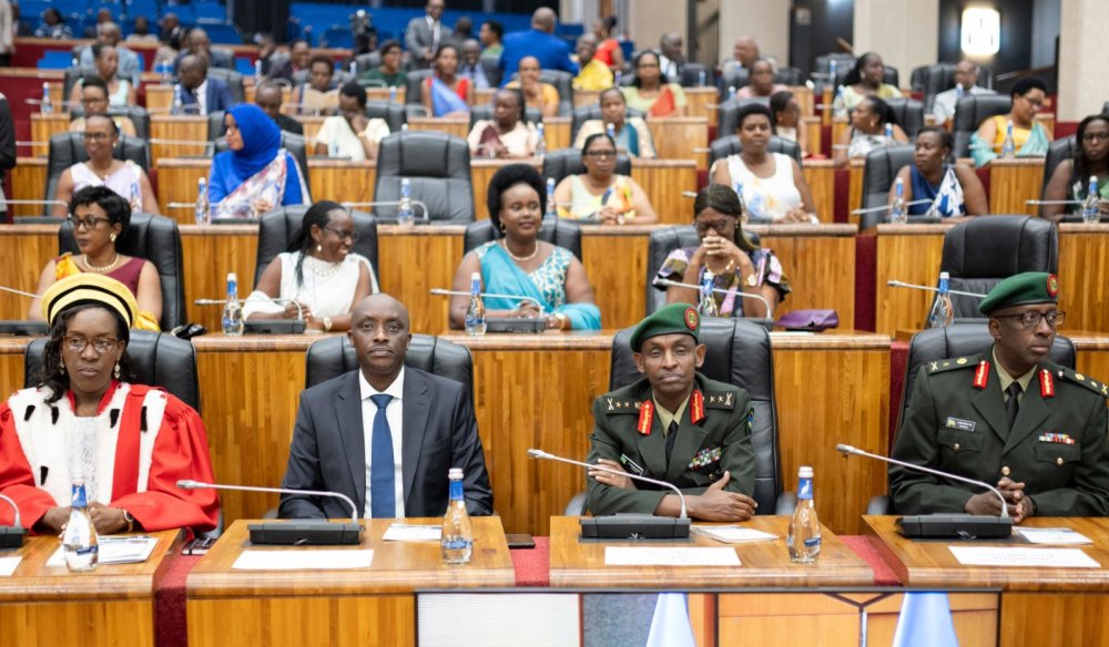 Abayobozi bashya barahiriye inshingano zabo